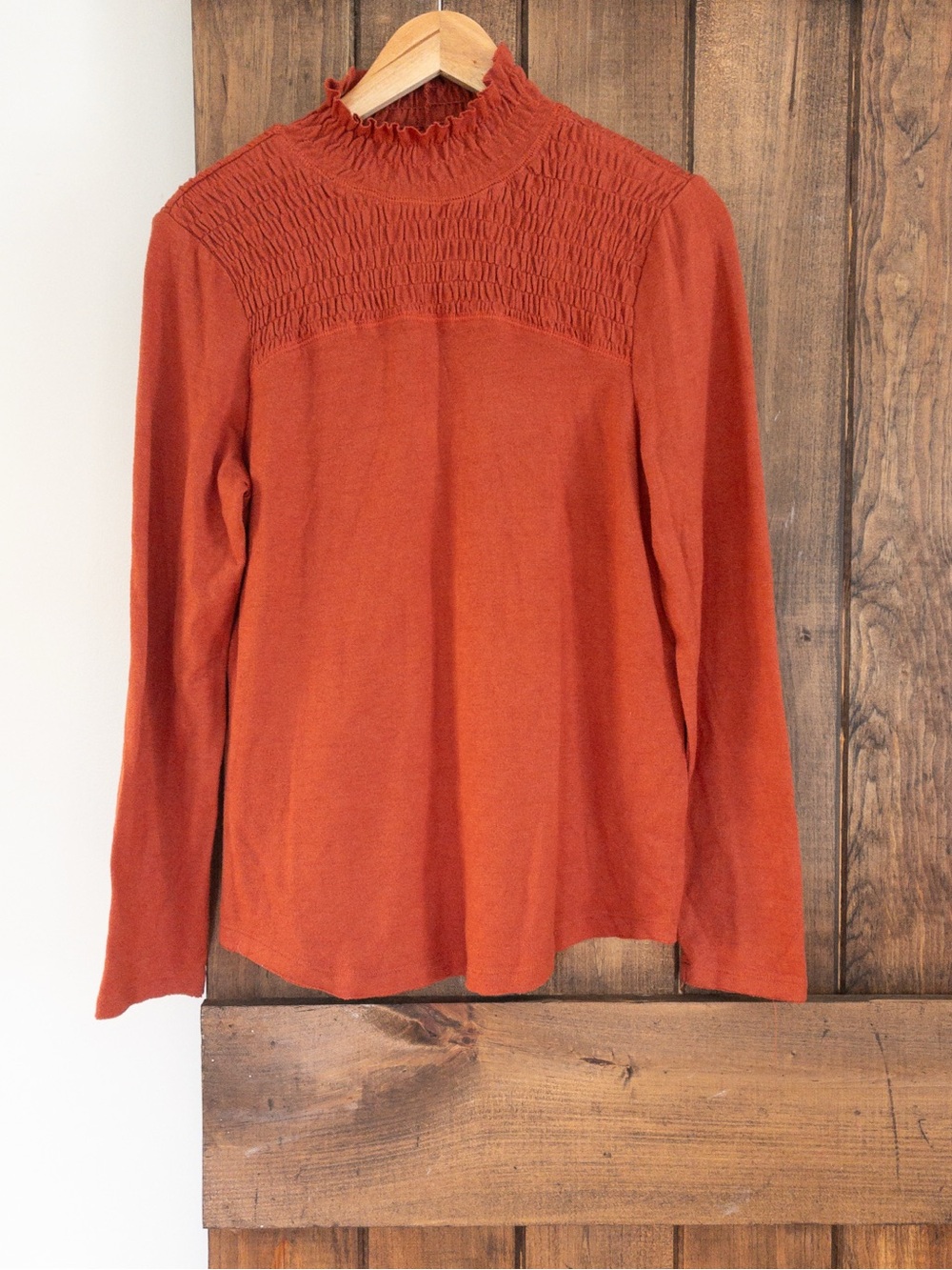143 Story by Line Up Rust Smocked Mock Neck Raw Hem Long Sleeve Top Large